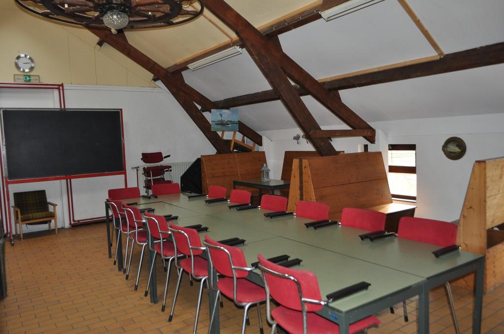 Хостел Sailcenter Limburg Kinrooi Екстер'єр фото